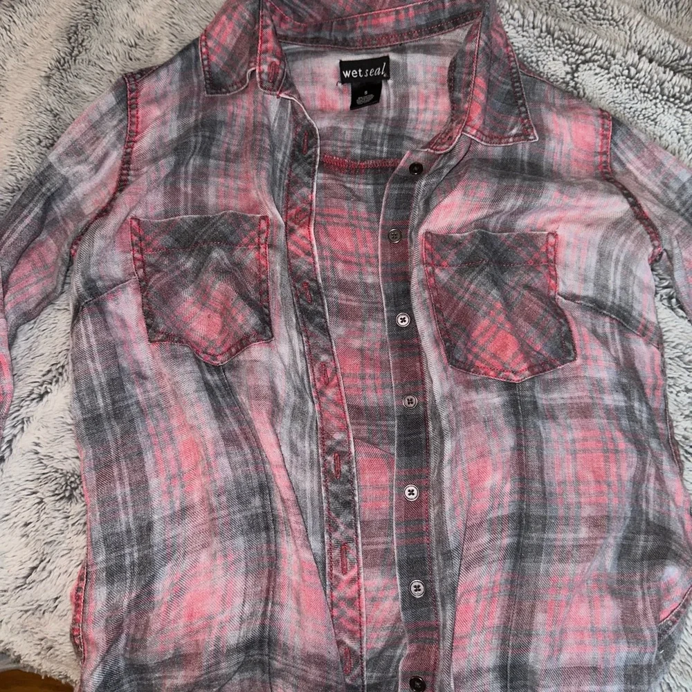 Plaid button down - Picture 5 of 7